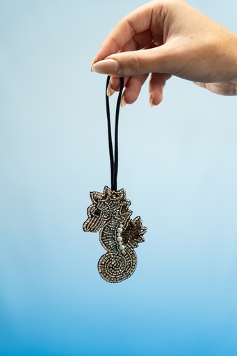 METALLIC SEAHORSE